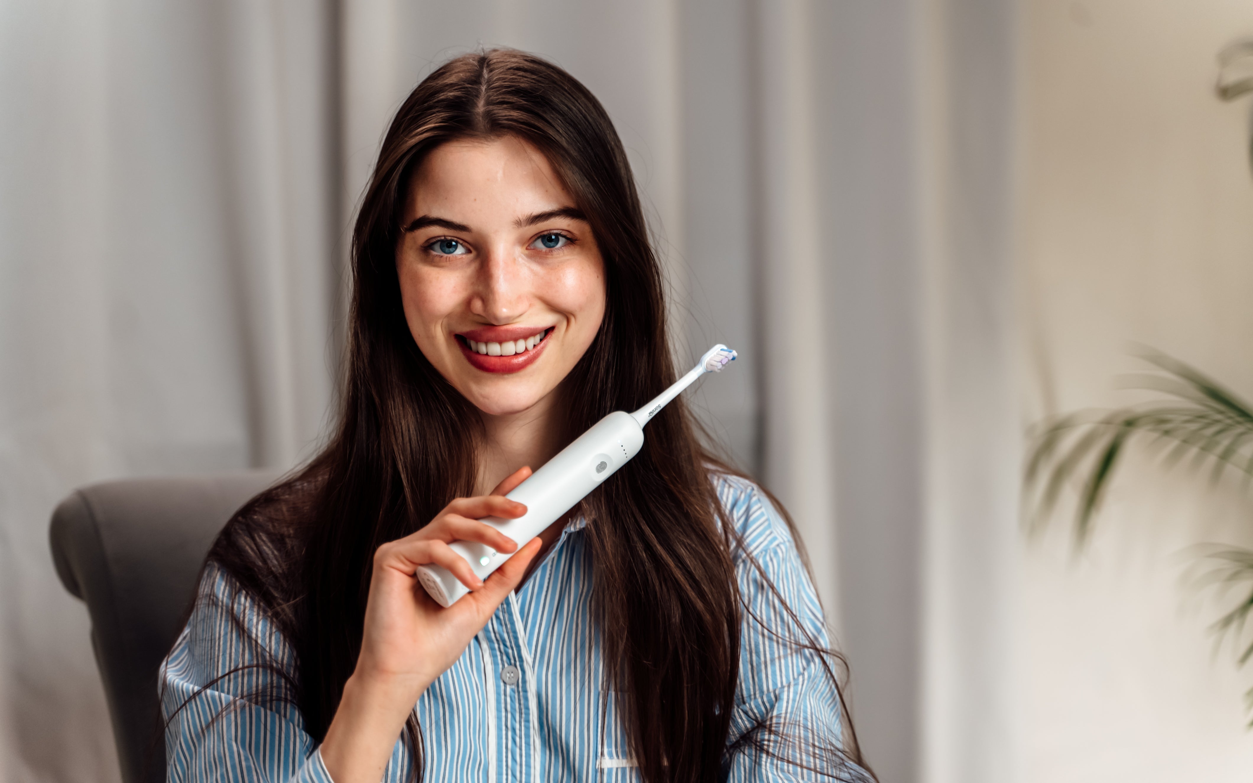 Jak czyścić nakładki Invisalign?